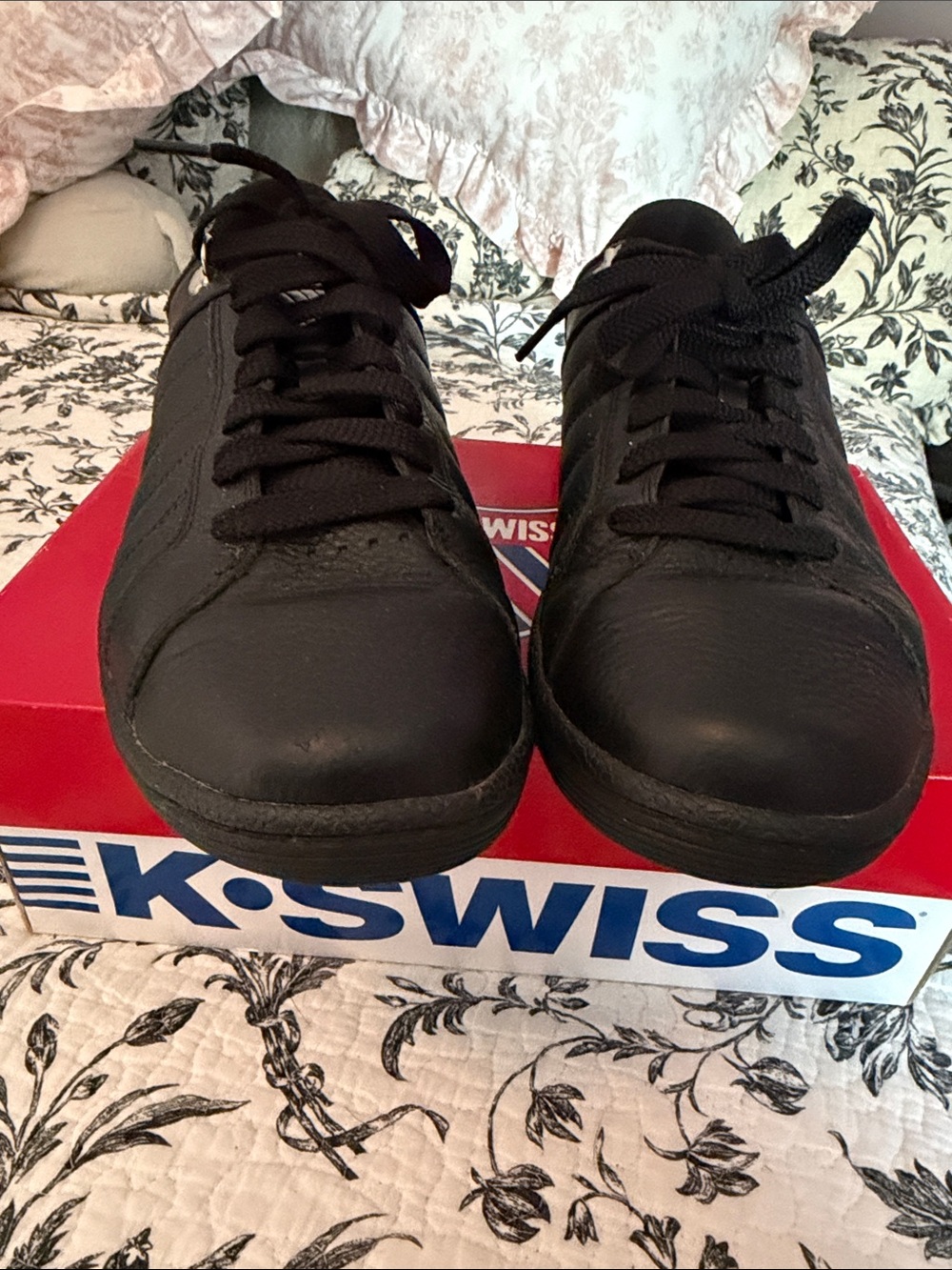 K-Swiss Men's Black Lace-Up Sneakers